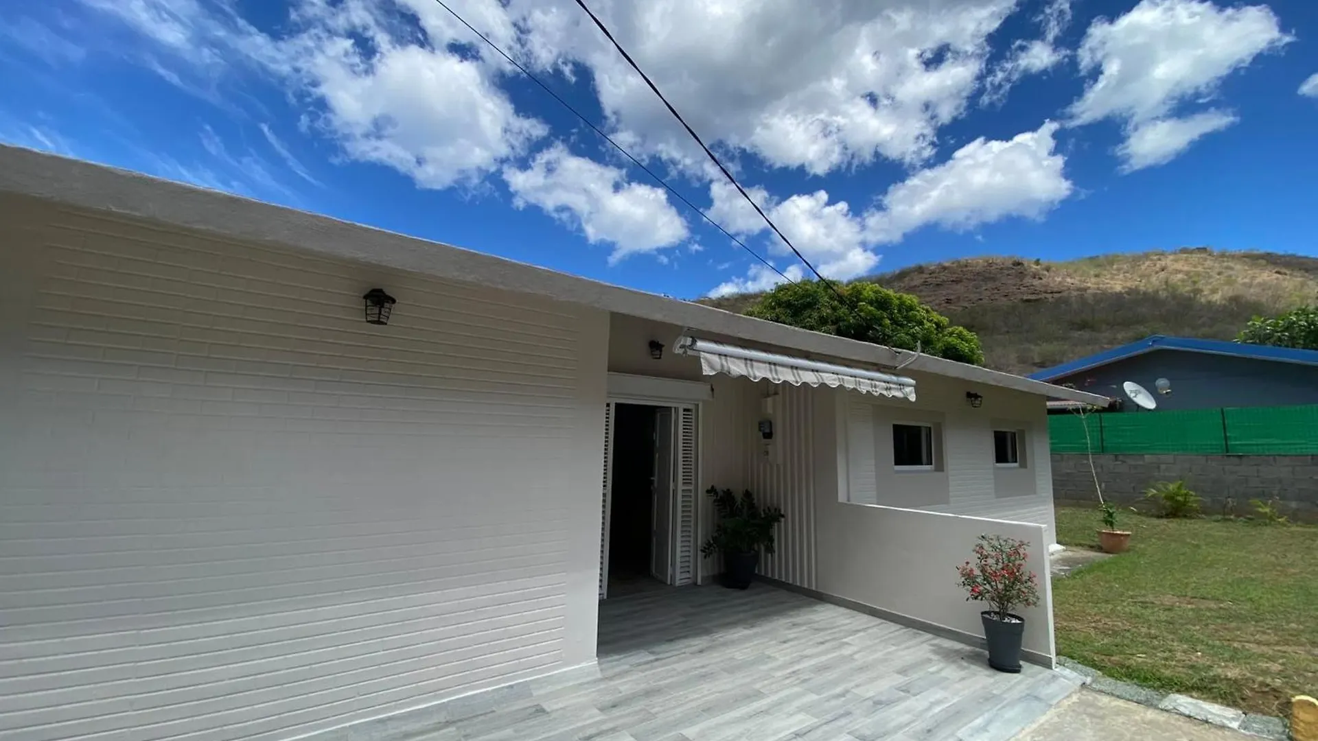 972M Beautiful Air-Conditioned Villa With Garden Le Carbet Martinique