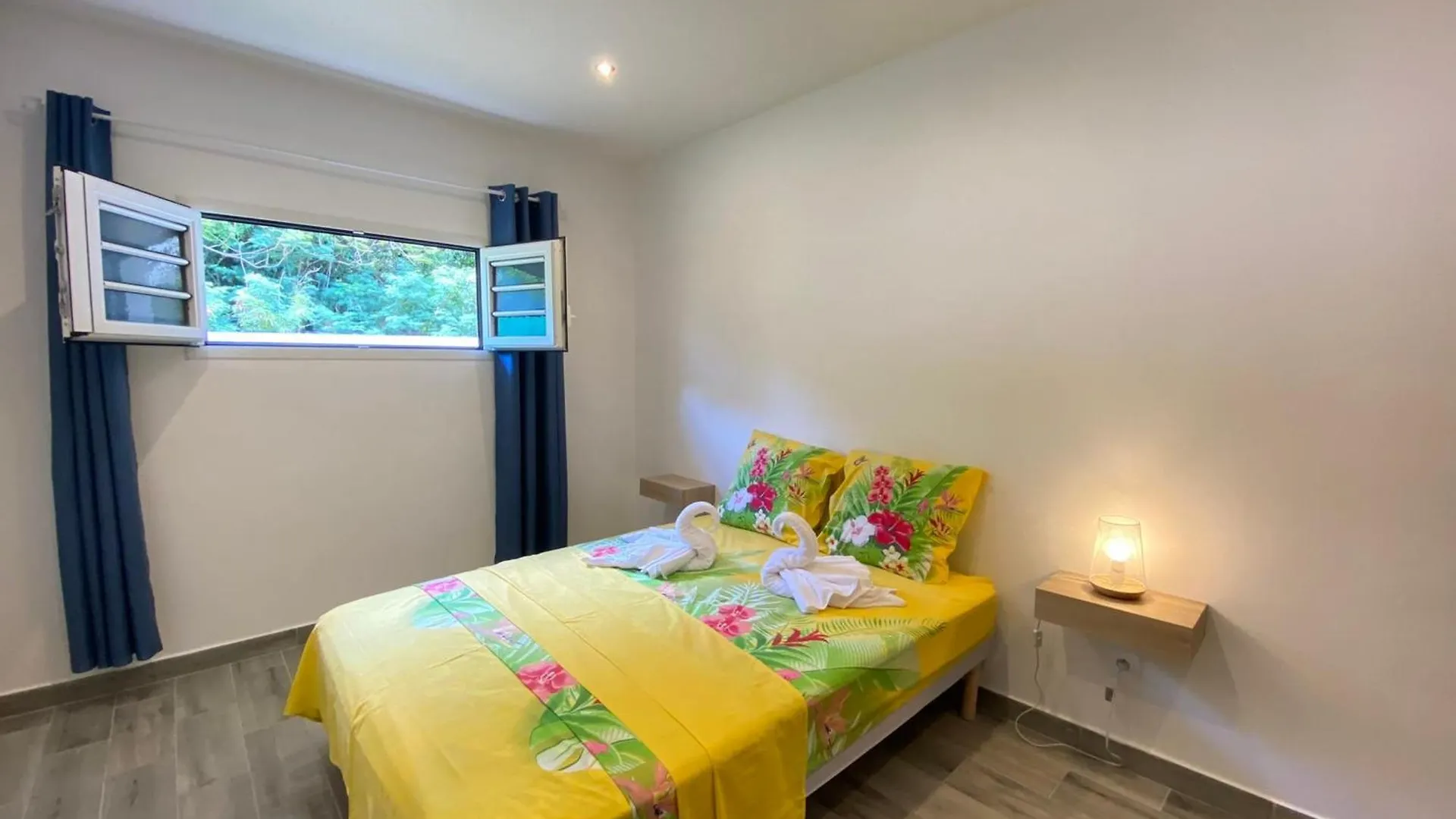 972M Beautiful Air-Conditioned Villa With Garden Le Carbet