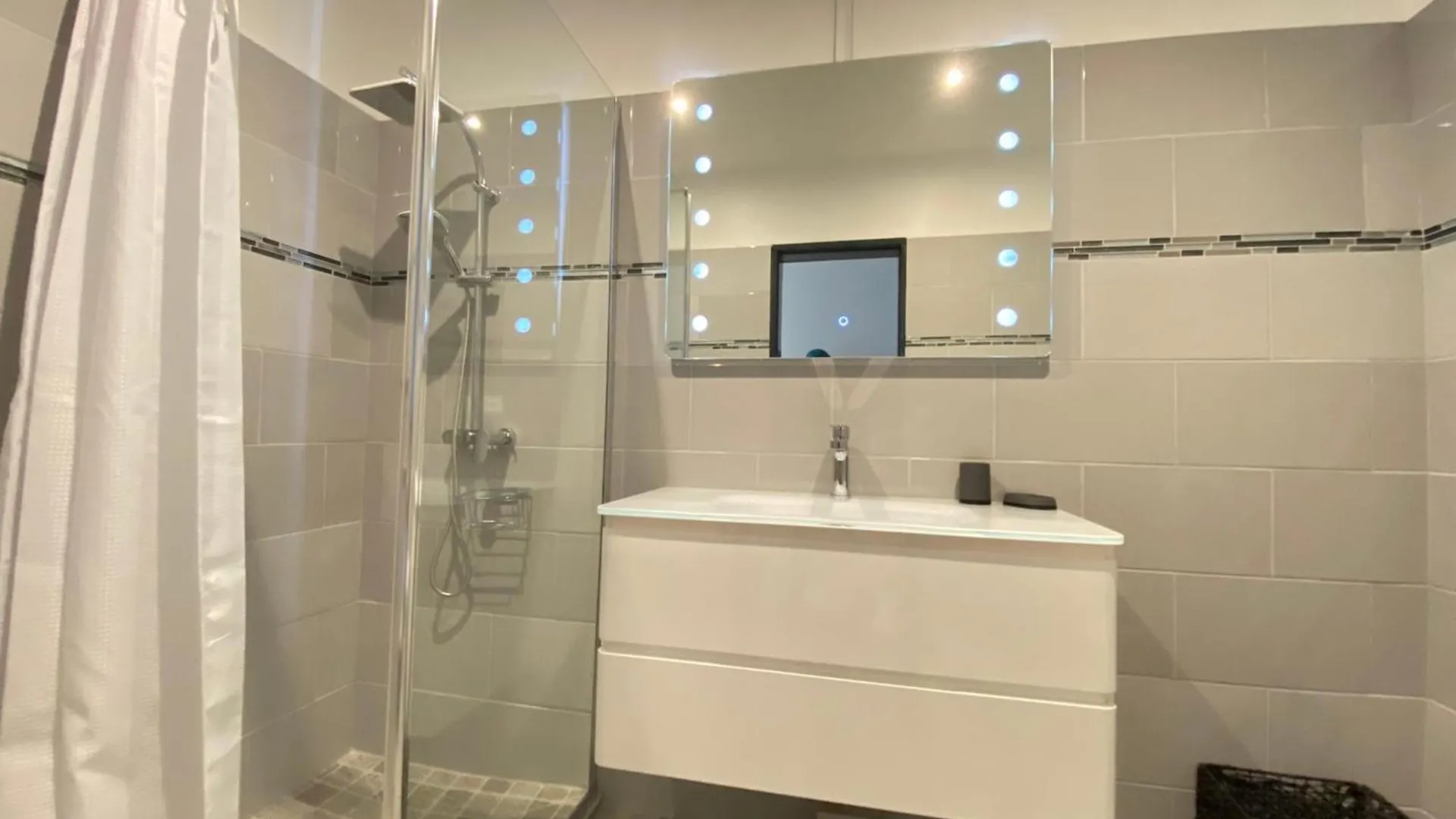 972M Beautiful Air-Conditioned Villa With Garden Le Carbet Martinique