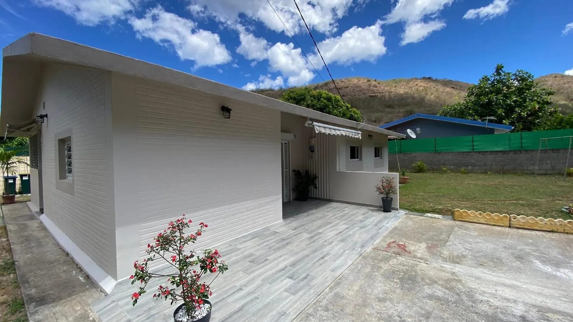 972M Beautiful Air-Conditioned Villa With Garden Le Carbet Martinique