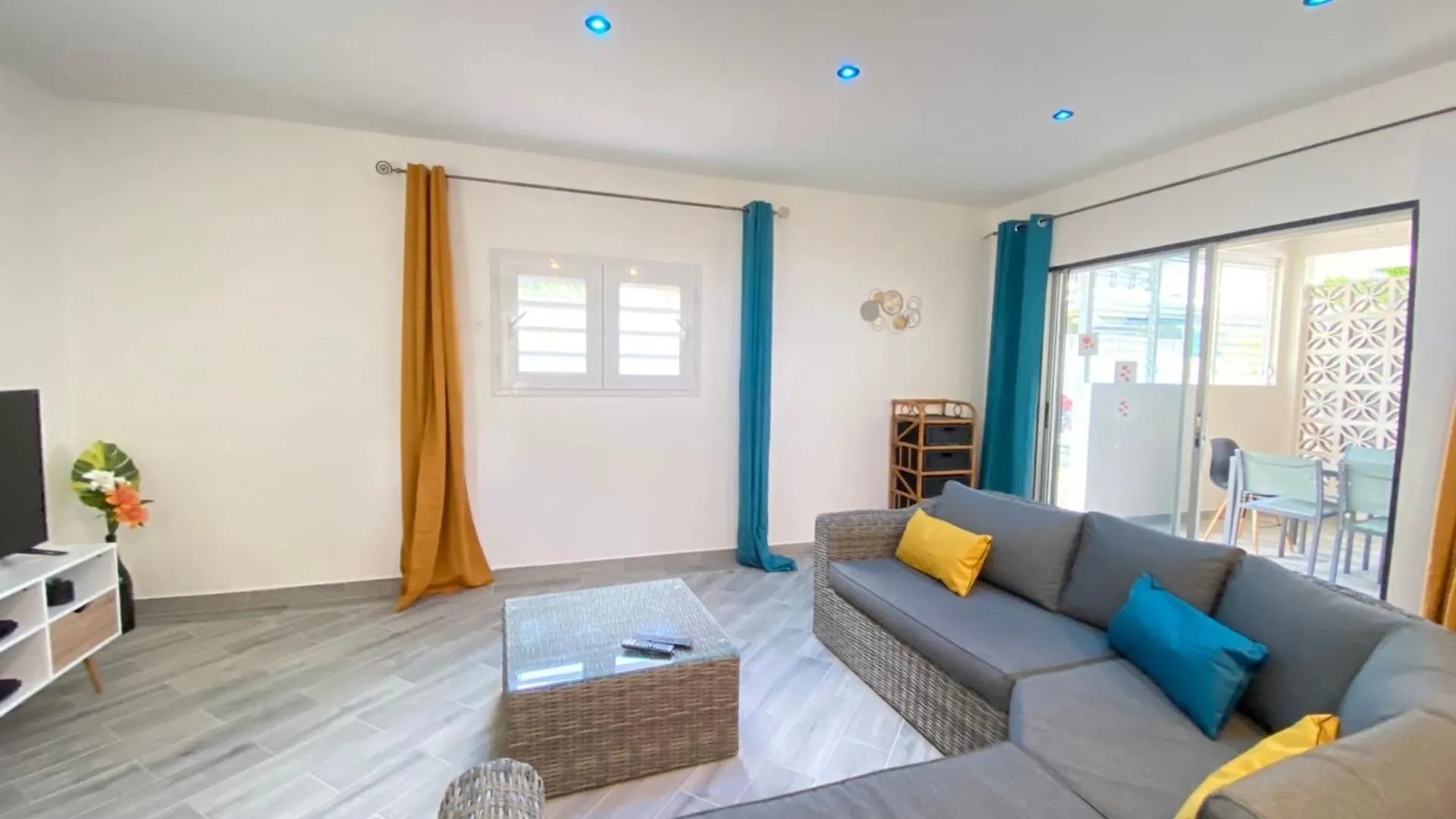 972M Beautiful Air-Conditioned Villa With Garden Le Carbet